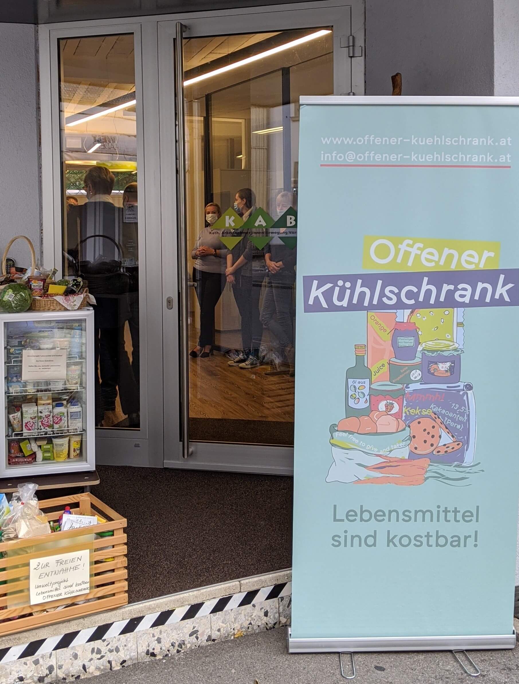 Offener kühlschrank